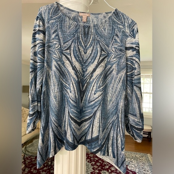 White Stag Tops - White Stage women’s top size X Large long sleeve rushed. Gray and blue Details